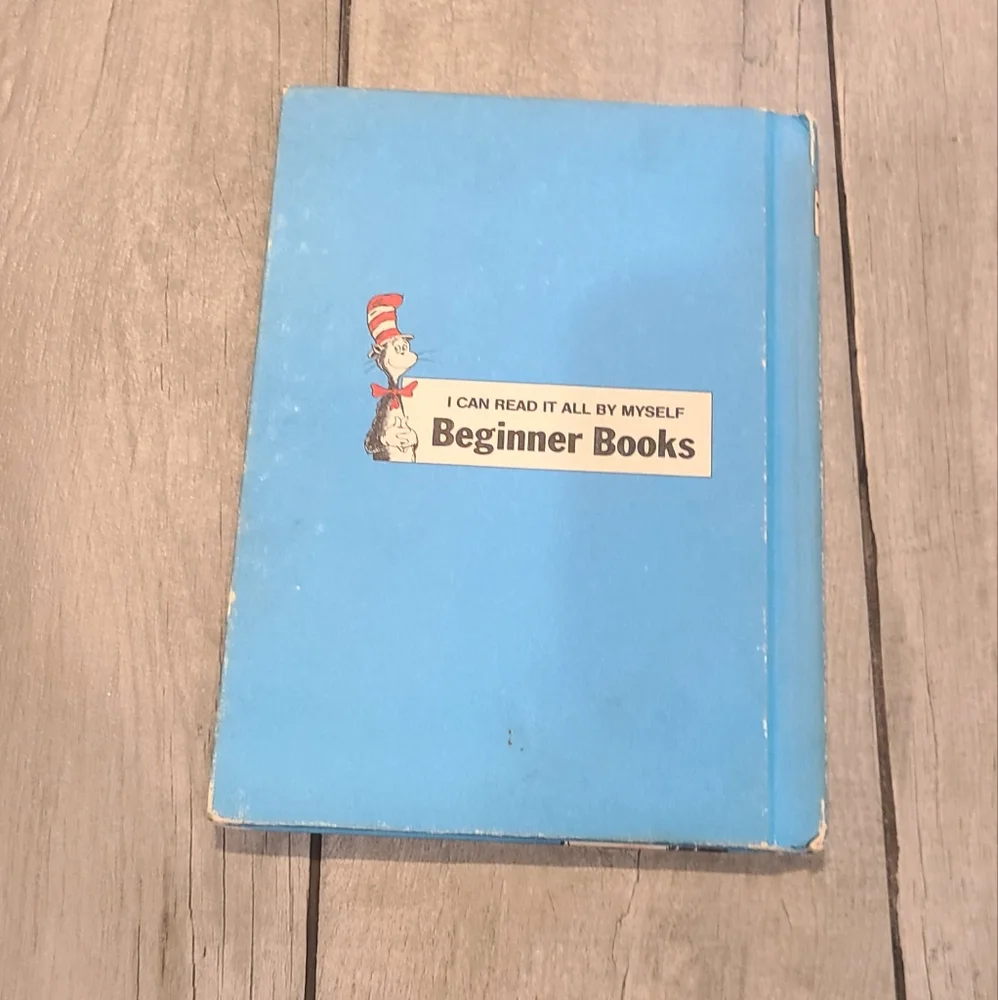 🍦Cat in the Hat vintage hardcover🧁